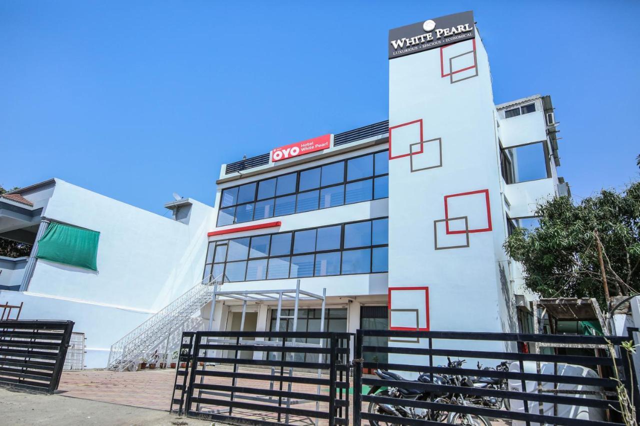 Oyo 3603 White Pearl Hotel Jabalpur Exteriör bild
