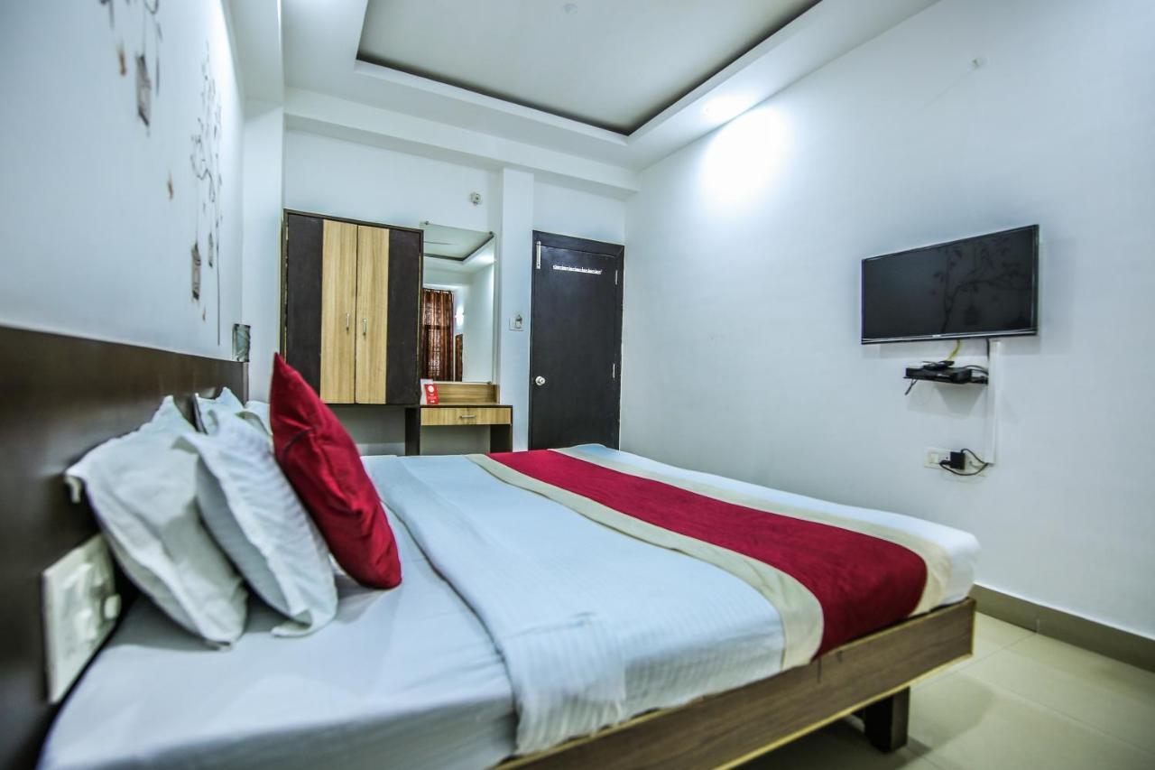 Oyo 3603 White Pearl Hotel Jabalpur Exteriör bild