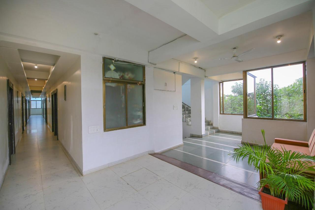 Oyo 3603 White Pearl Hotel Jabalpur Exteriör bild