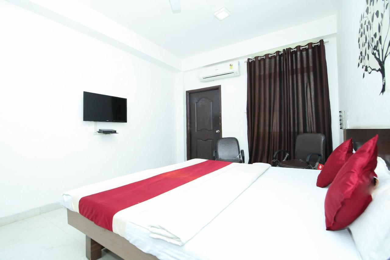 Oyo 3603 White Pearl Hotel Jabalpur Exteriör bild