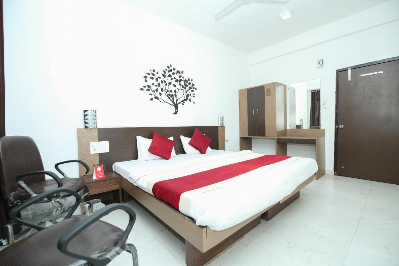 Oyo 3603 White Pearl Hotel Jabalpur Exteriör bild